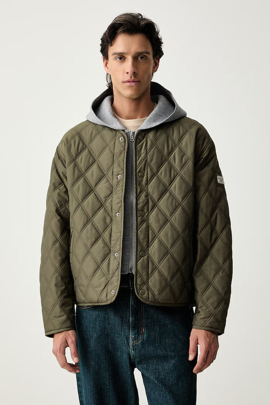 GUESS QUILTED DETACHABLE HOOD TRANSITIONAL JACKET