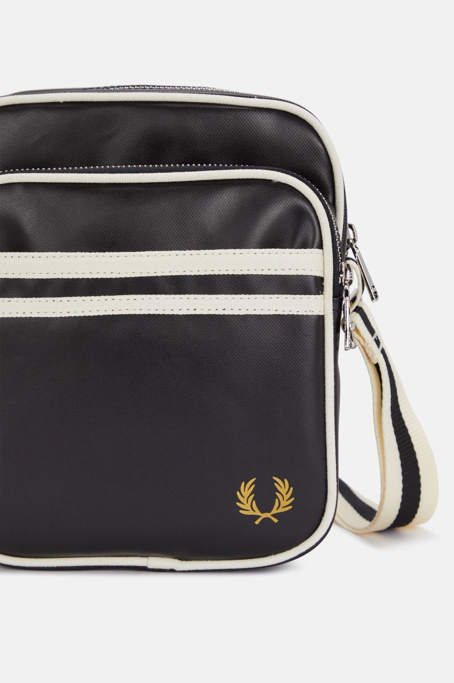 FRED PERRY CLASSIC LEATHER SIDE BAG