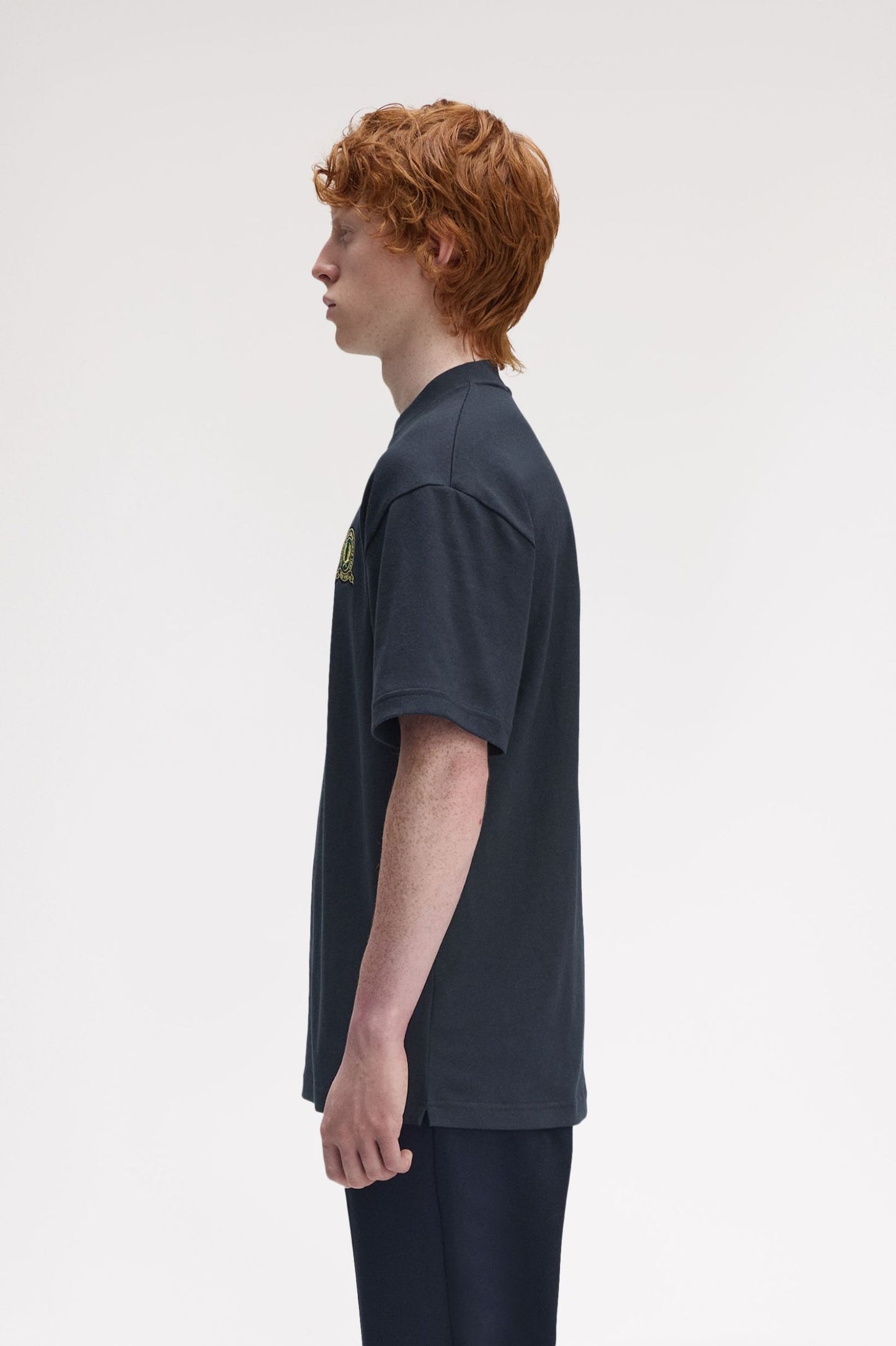 FRED PERRY TENNIS BADGE T SHIRT