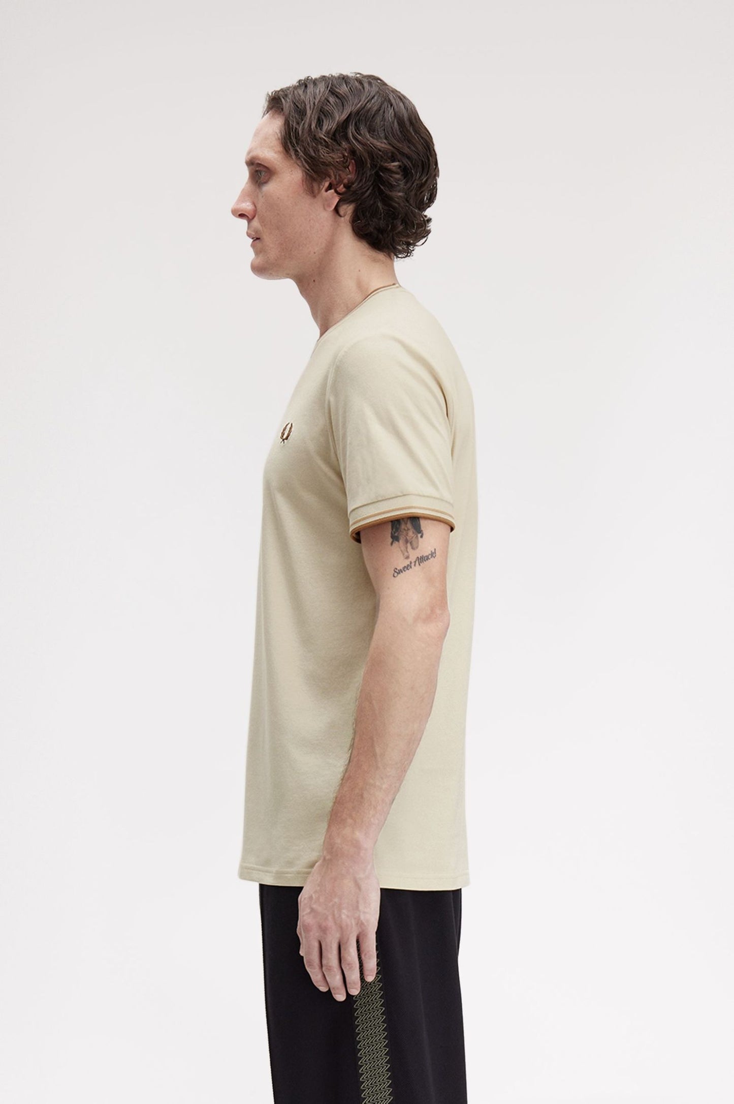 FRED PERRY TWIN TIPPED T SHIRT