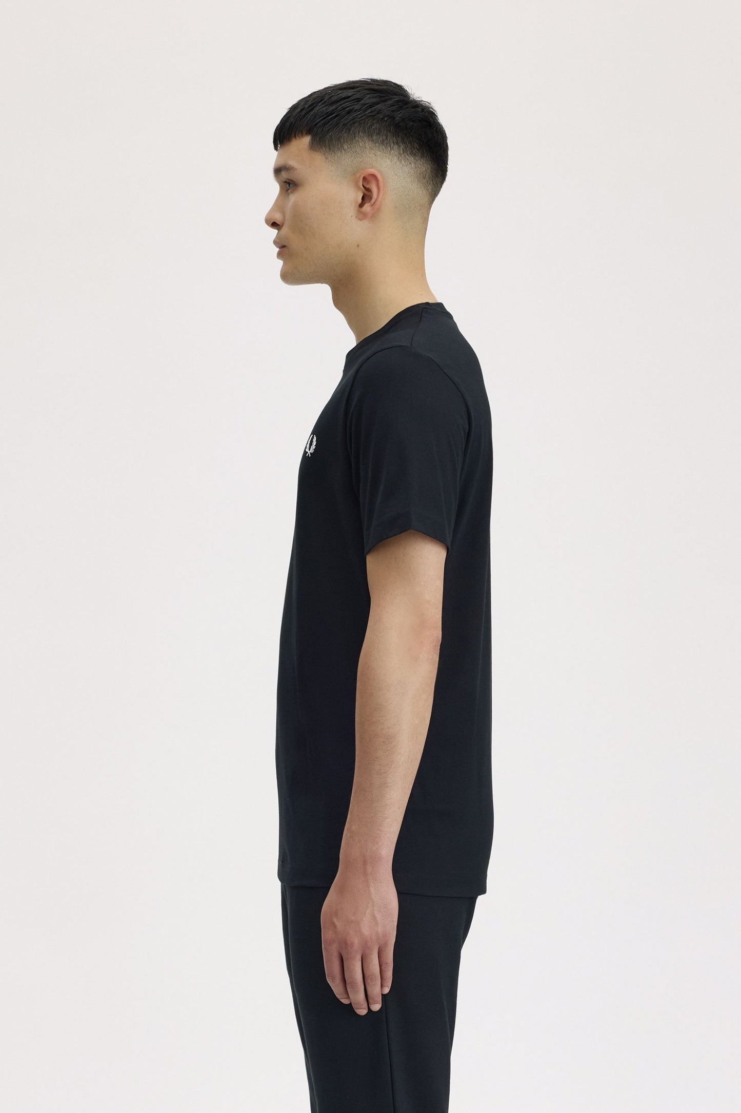 FRED PERRY CREW NECK T SHIRT