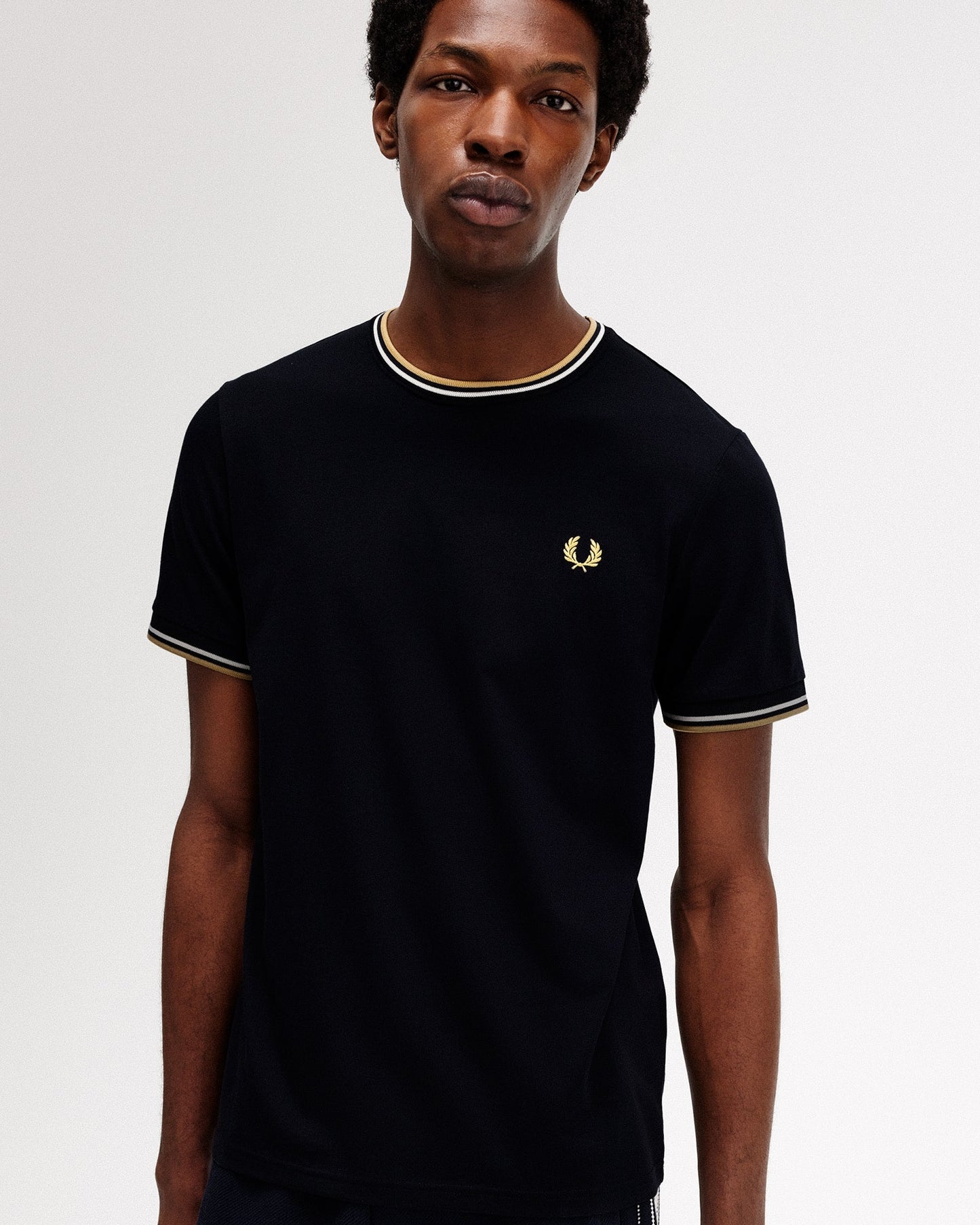 FRED PERRY TWIN TIPPED T SHIRT