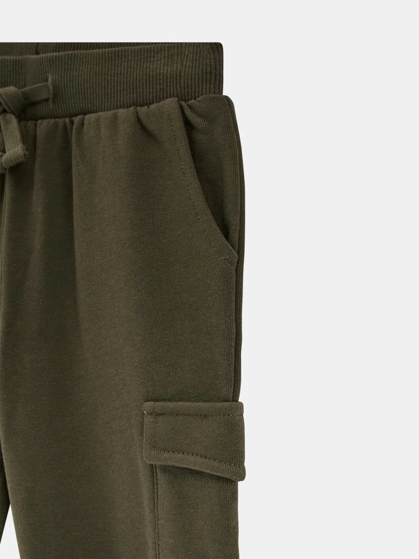 GUESS BE COOL SET T SHIRT & CARGO JOGGERS