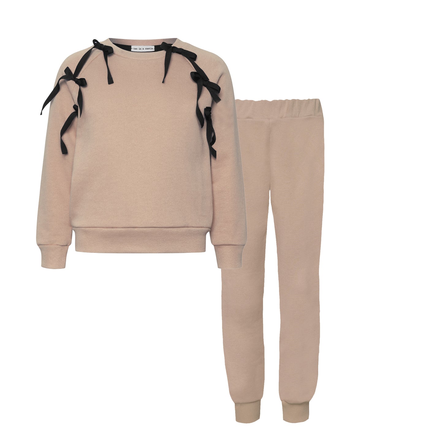 TWO IN A CASTLE MONOCHROME KIMONO LOOK