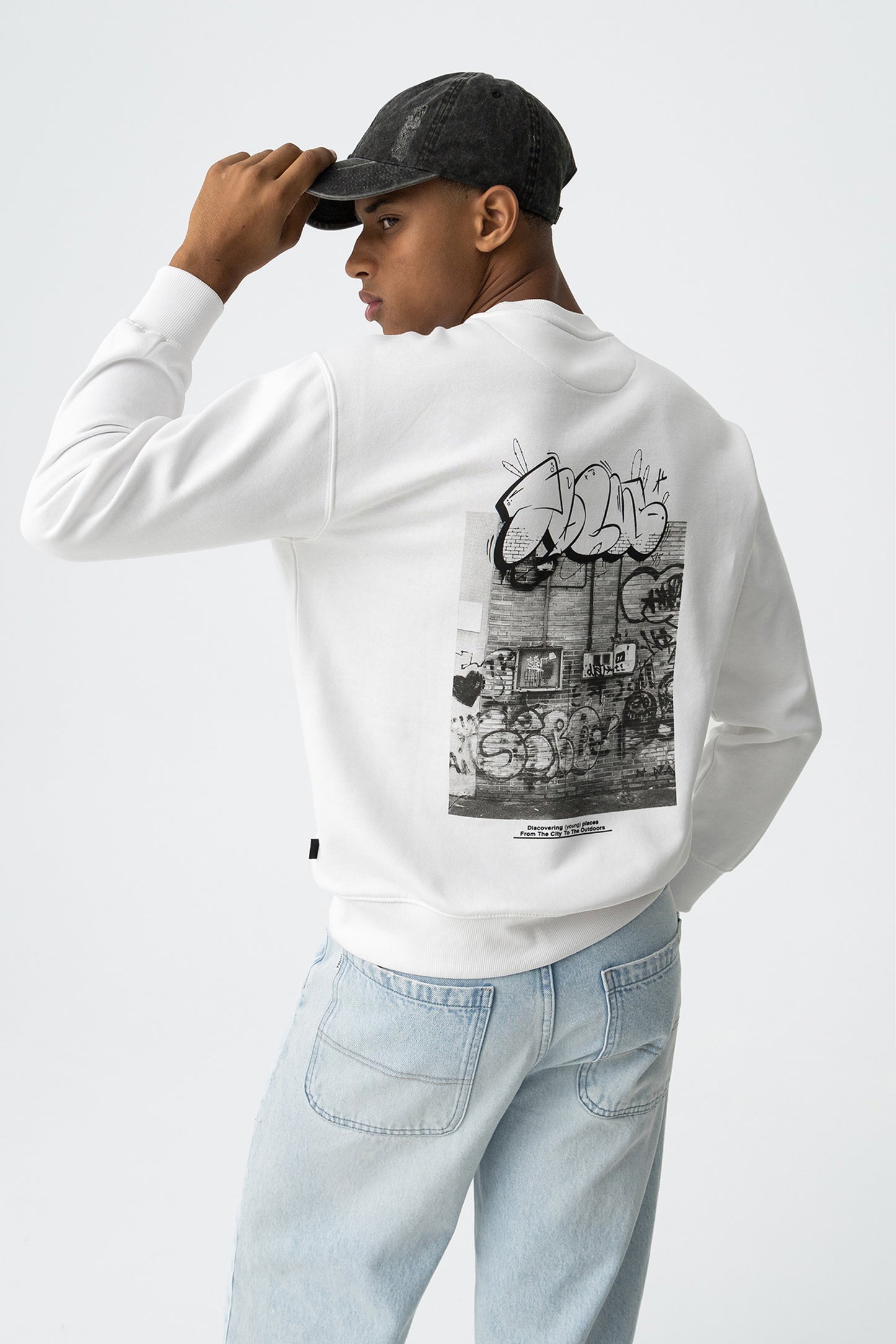 TIFFOSI SWEATSHIRT WITH GRAFFITI PRINT
