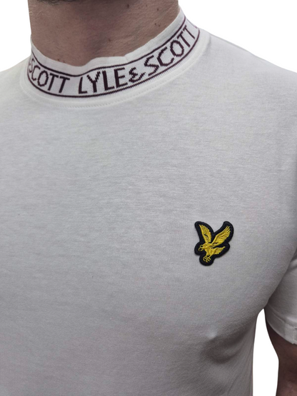 LYLE & SCOTT COLLAR LOGO RIBBED T SHIRT