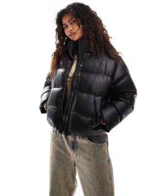KARL KANI SERIF CROP PU PUFFER JACKET