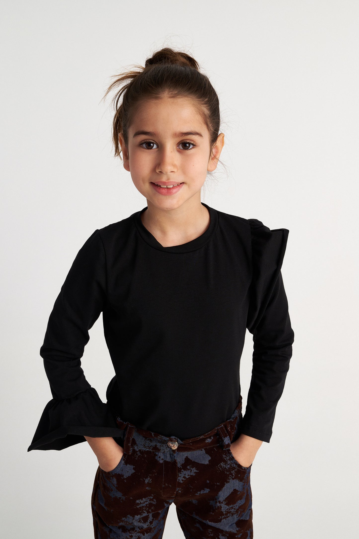 TWO IN A CASTLE BASICS RUFFLE TOP