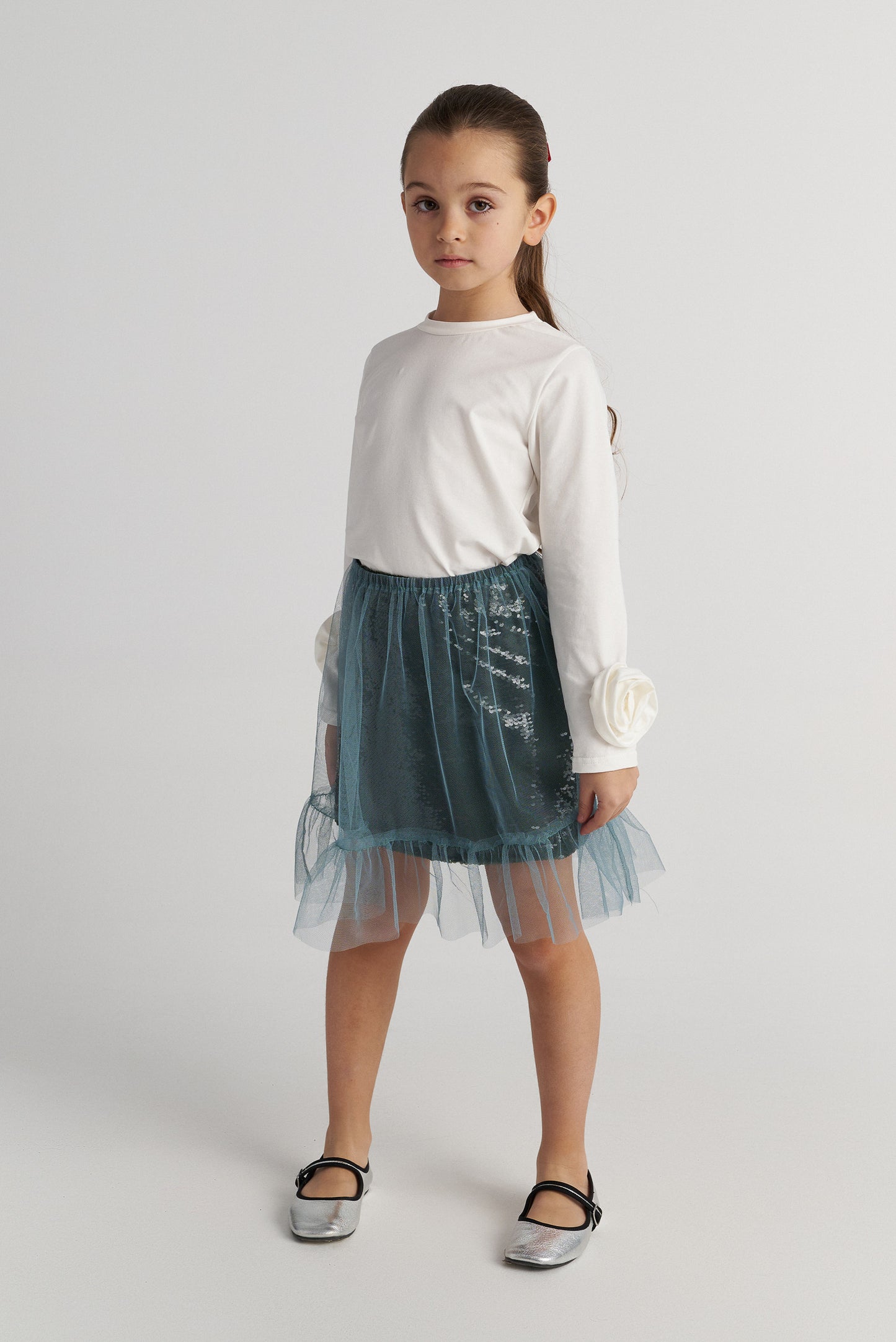 TWO IN A CASTLE BASICS FLOWER TOP