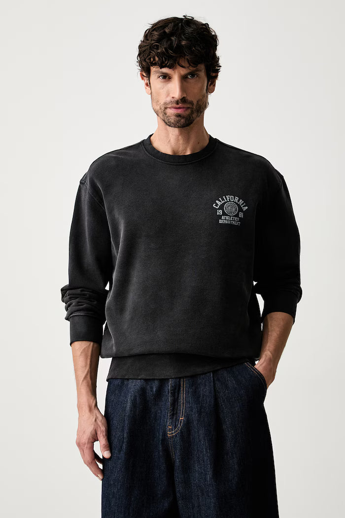 GUESS OVERSIZED VINTAGE COLLEGIATE SWEATSHIRT