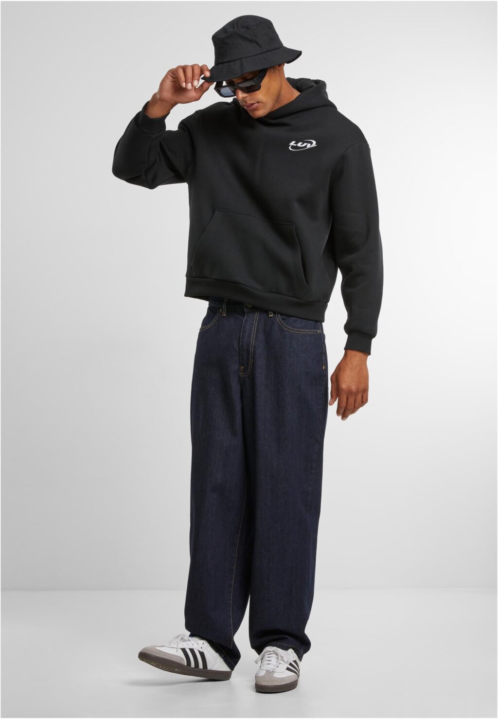 UPSCALE DARK ROMANCE FLUFFY HOODY