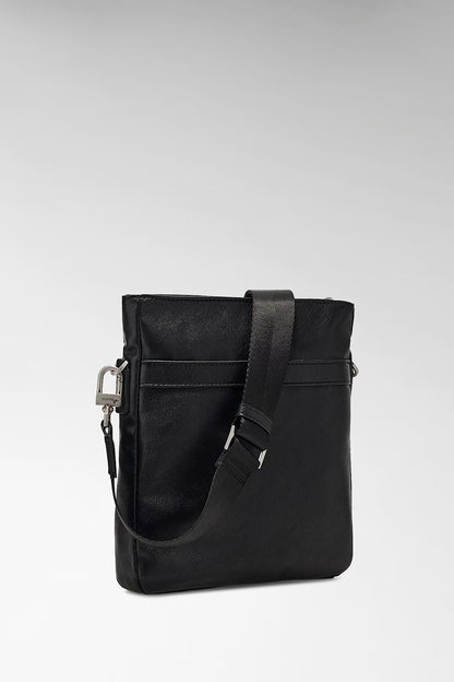 GUESS BERLIN FLAT CROSSBODY BAG