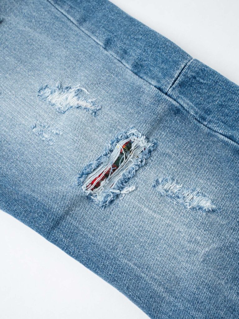 IMPERIAL FASHION DISTRESSED JEAN