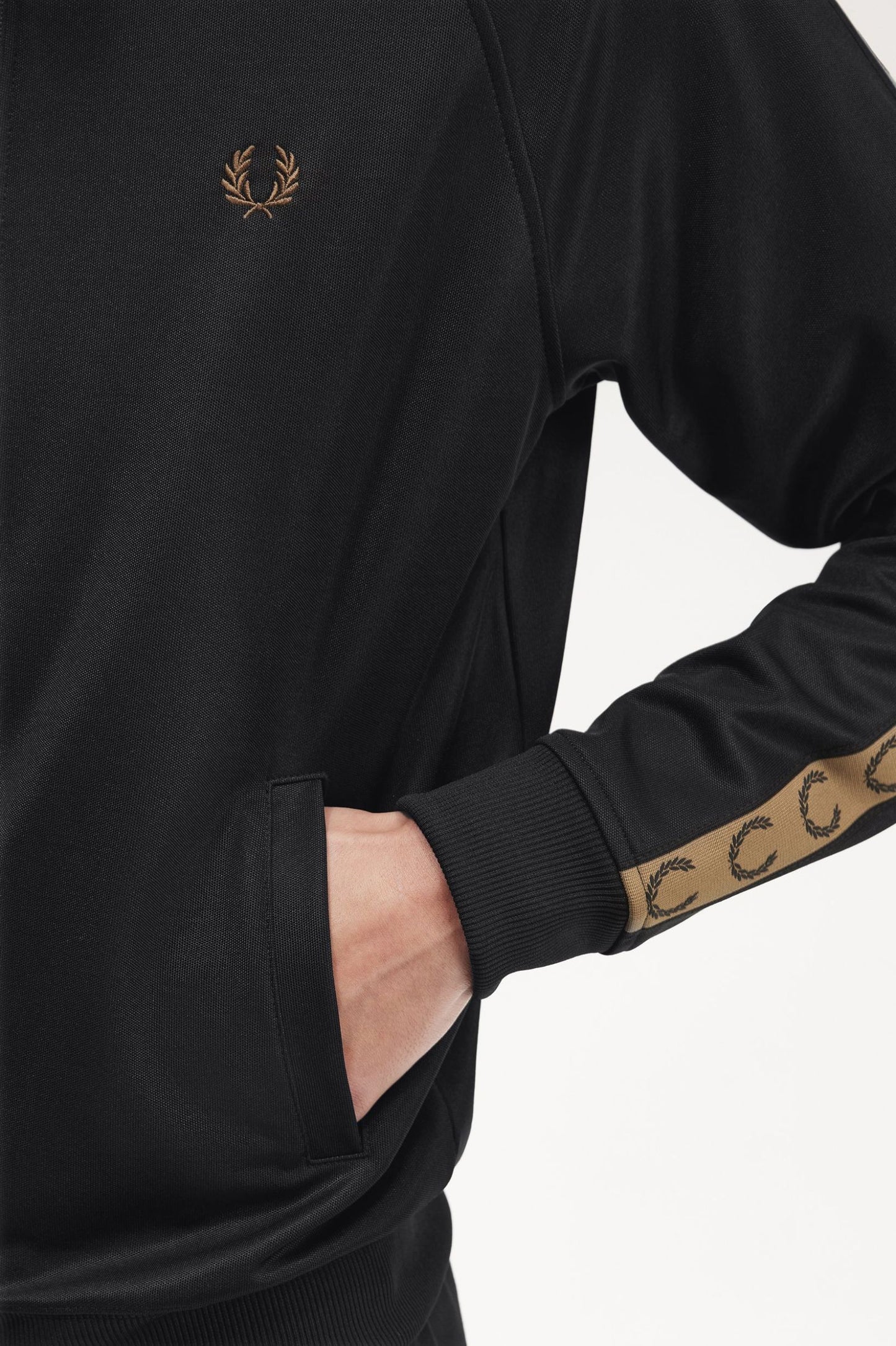FRED PERRY CONTRAST TAPE TRACK JACKET