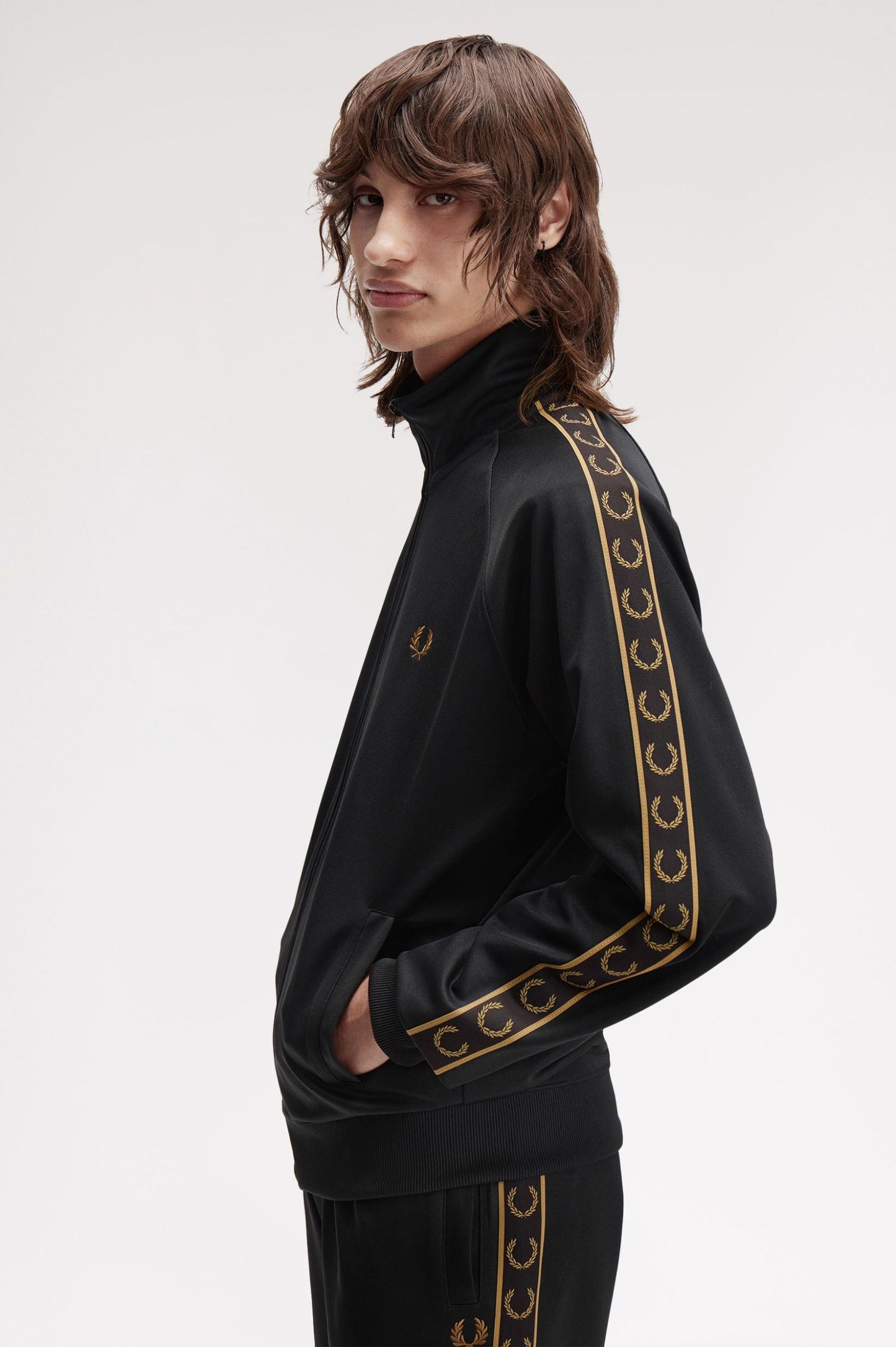 FRED PERRY CONTRAST TAPE TRACK JACKET