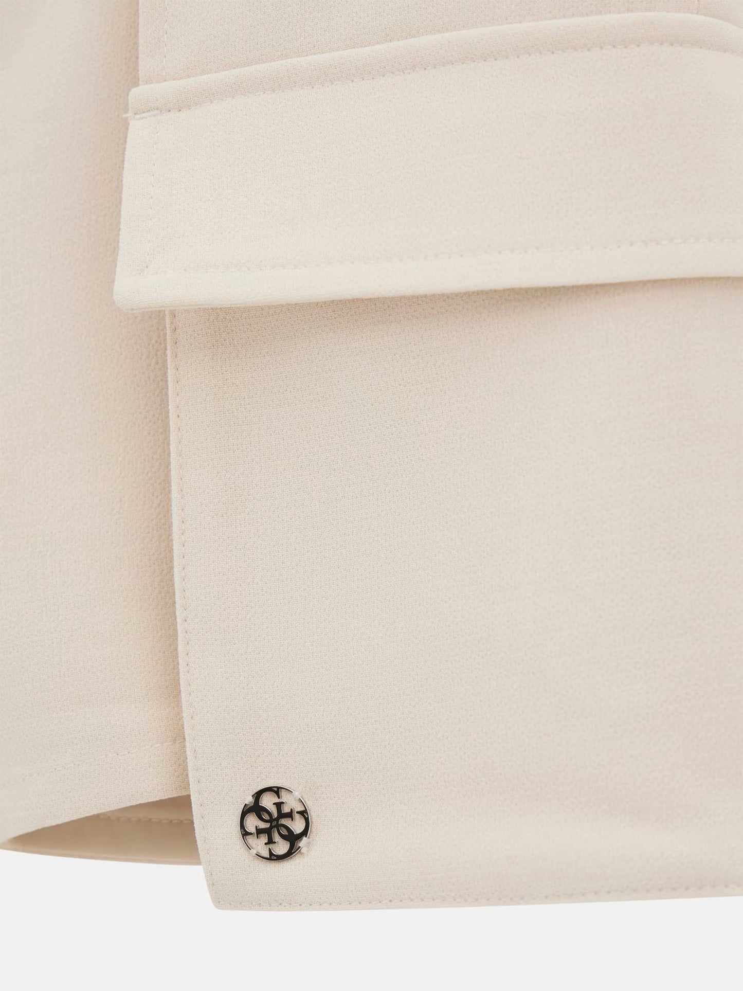 GUESS MINI CARGO SKORT