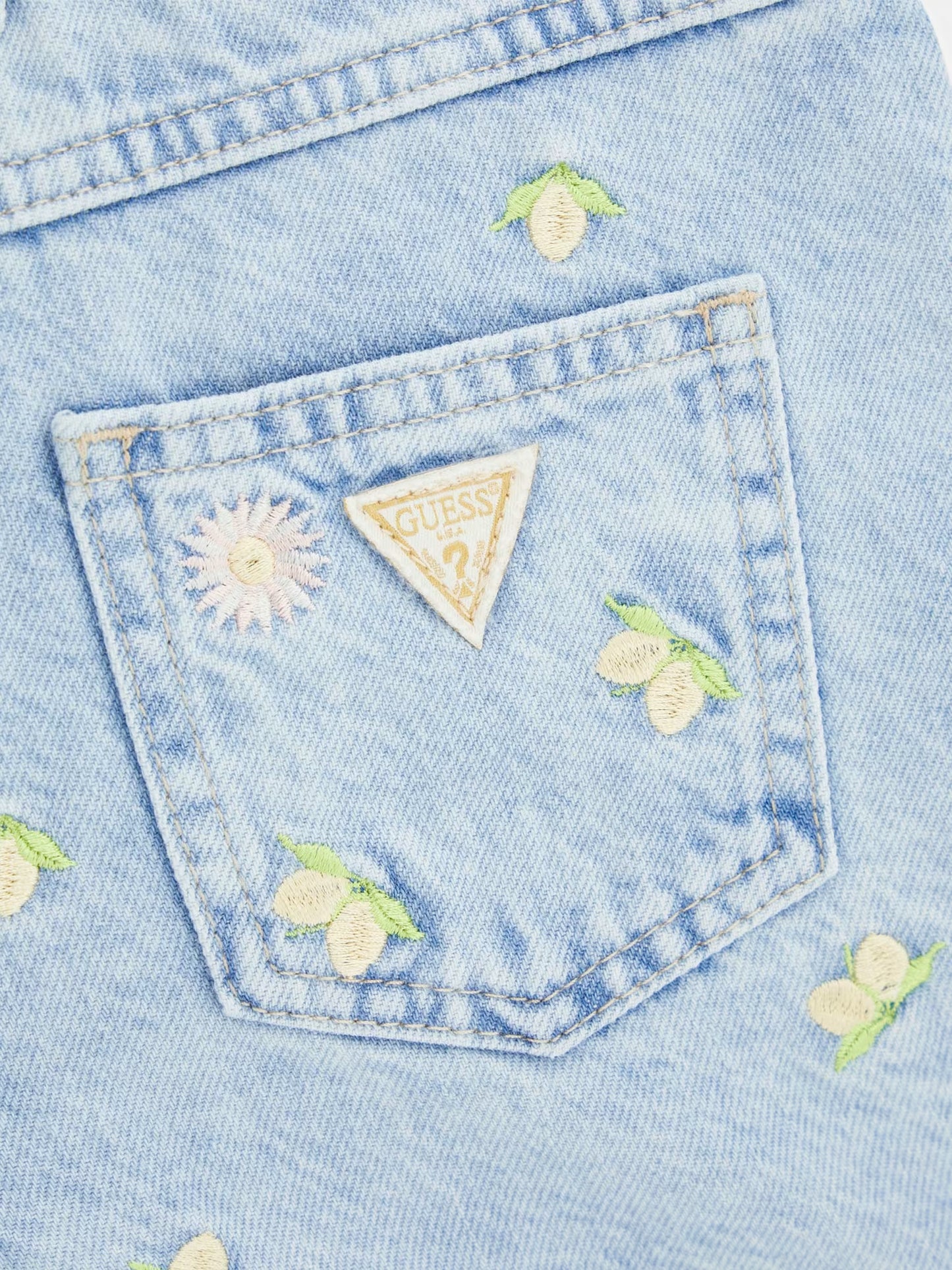 GUESS KIDS EMBROIDRED RIGID DENIM SHORTS