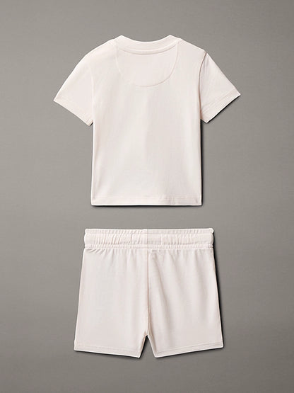 CALVIN KLEIN NEWBORN T SHIRT 7 SHORT SET