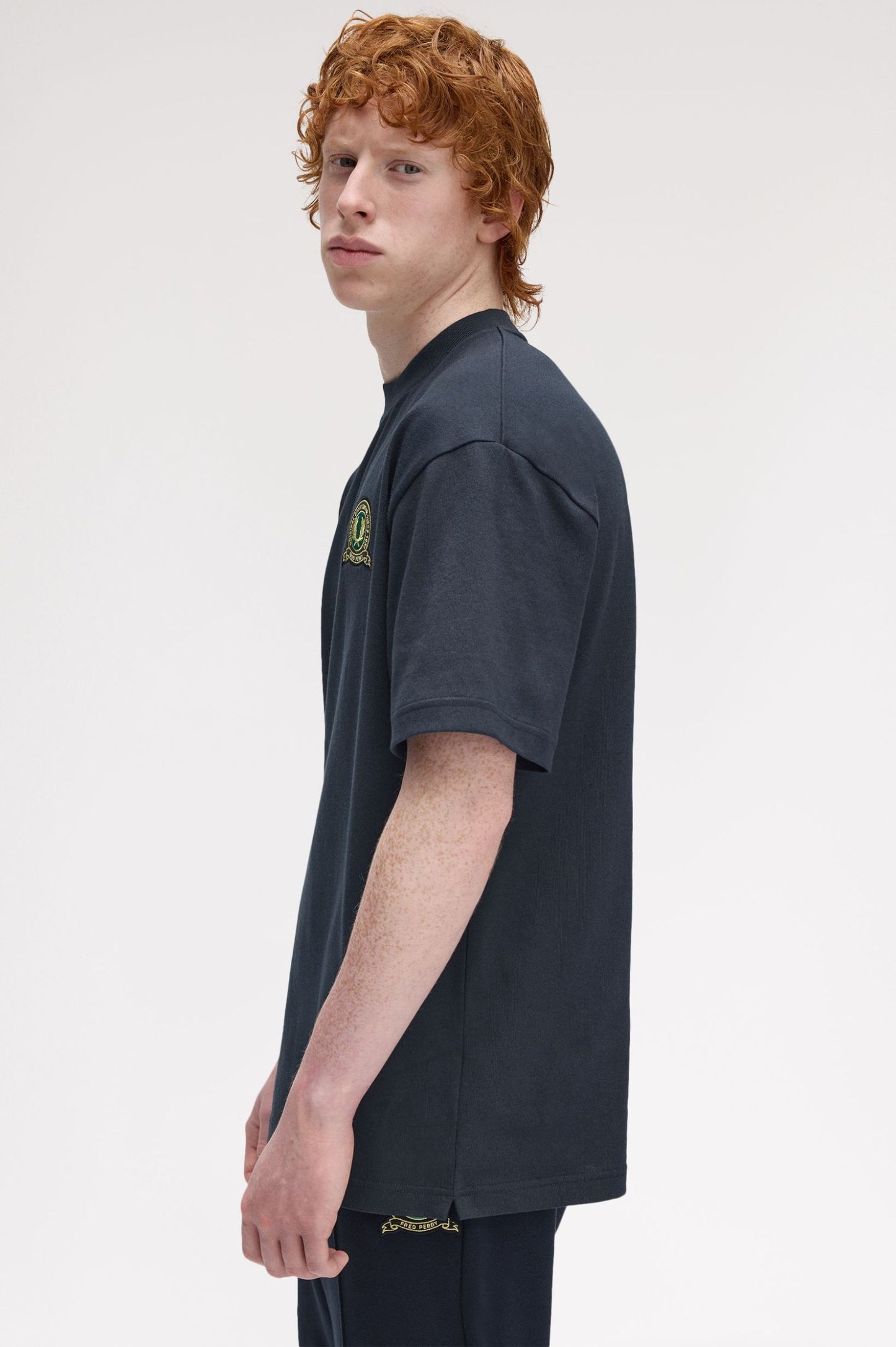 FRED PERRY TENNIS BADGE T SHIRT