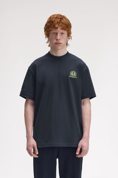 FRED PERRY TENNIS BADGE T SHIRT