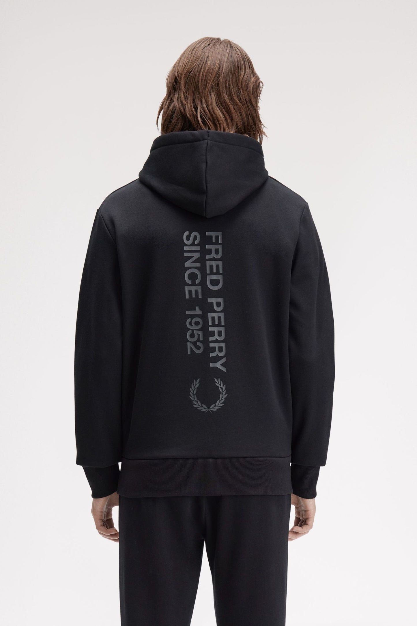 FRED PERRY BOLD BRANDING HOODED SWEATSHIRT