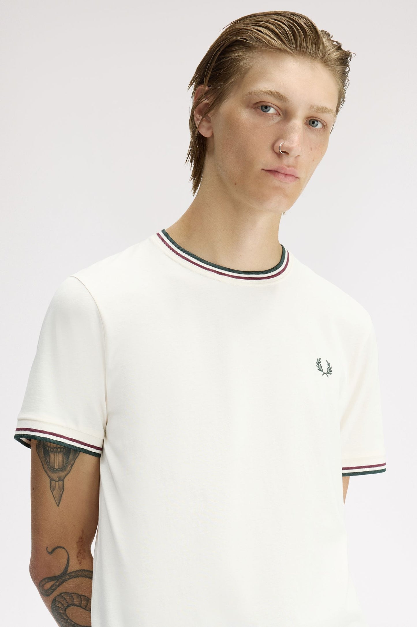 FRED PERRY TWIN TIPPED T SHIRT