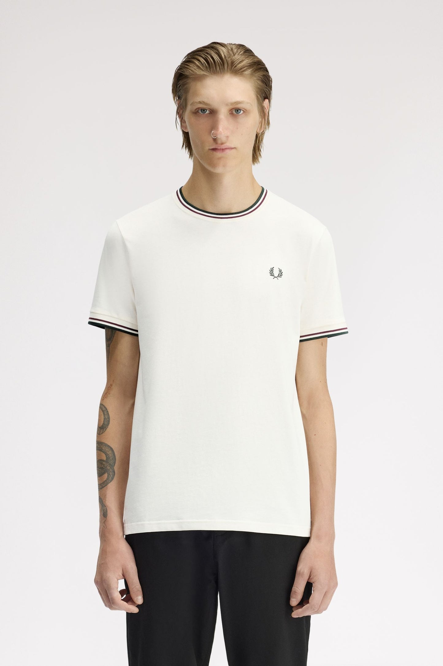 FRED PERRY TWIN TIPPED T SHIRT
