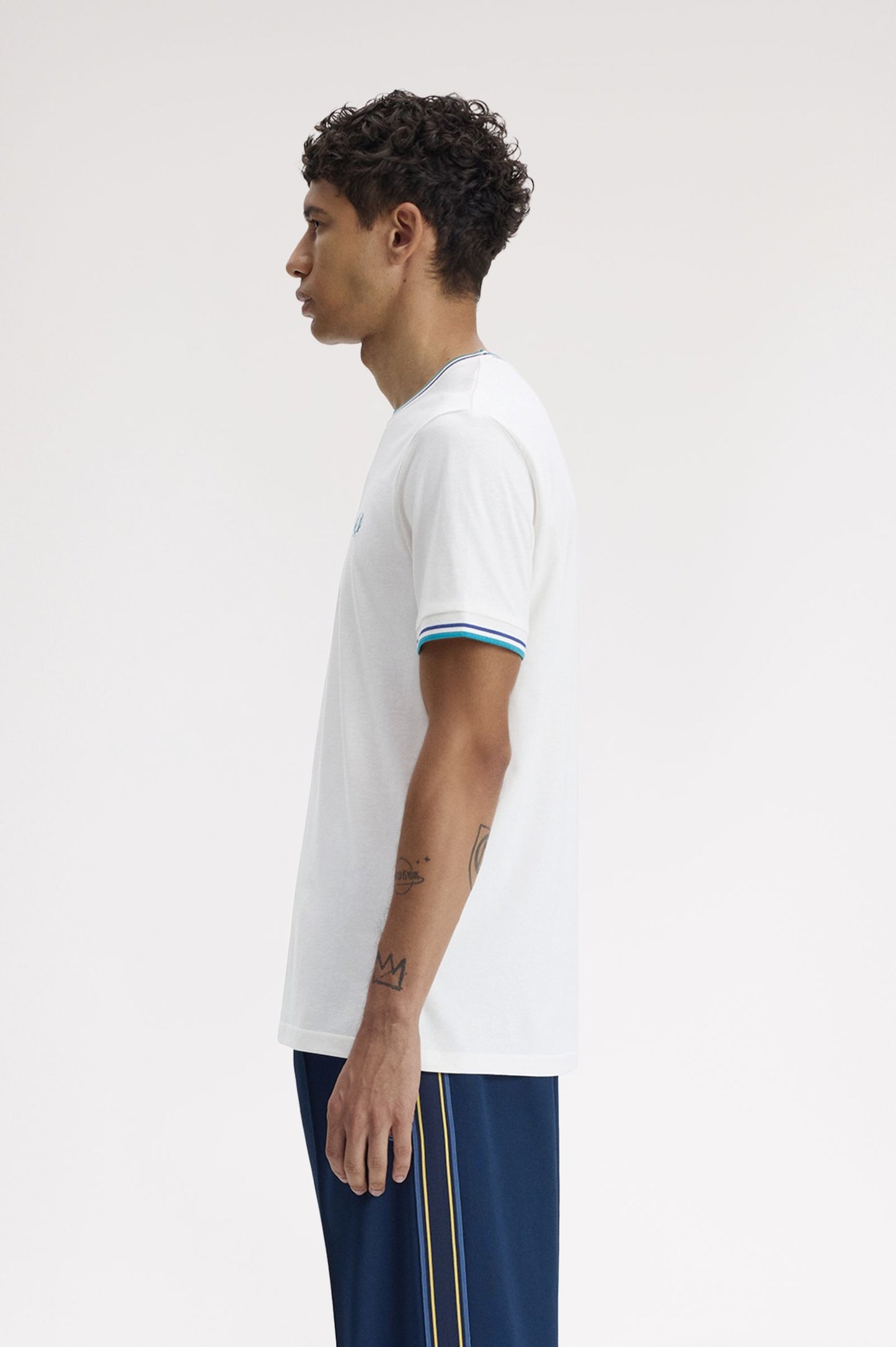 FRED PERRY TWIN TIPPED T SHIRT