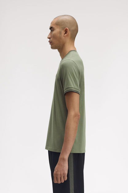 FRED PERRY TWIN TIPPED T SHIRT