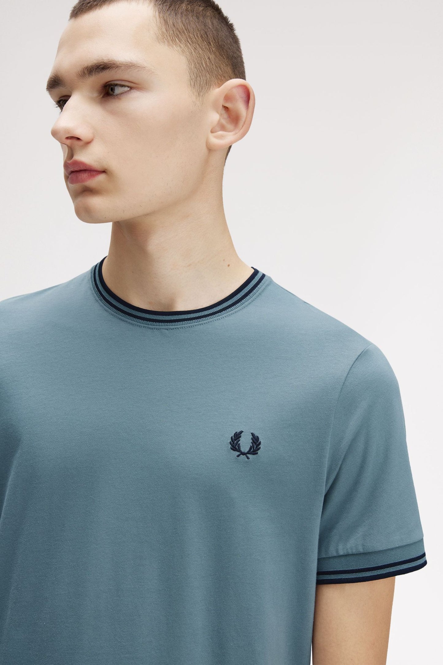 FRED PERRY TWIN TIPPED T SHIRT