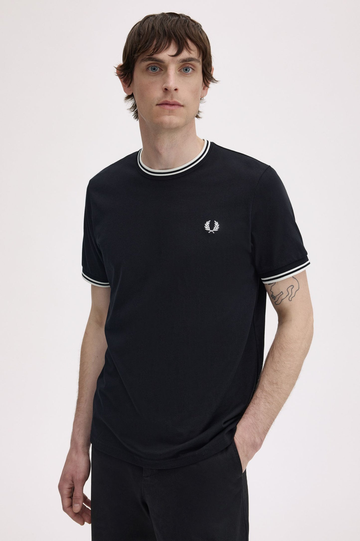 FRED PERRY TWIN TIPPED T SHIRT