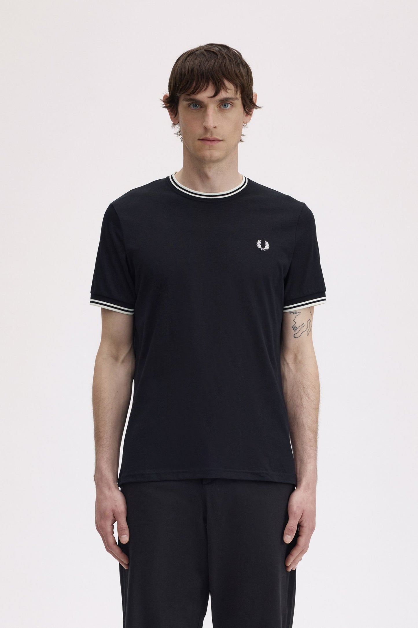 FRED PERRY TWIN TIPPED T SHIRT