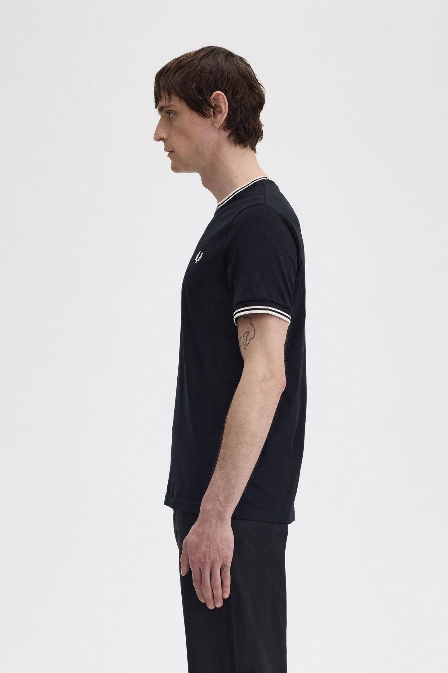 FRED PERRY TWIN TIPPED T SHIRT