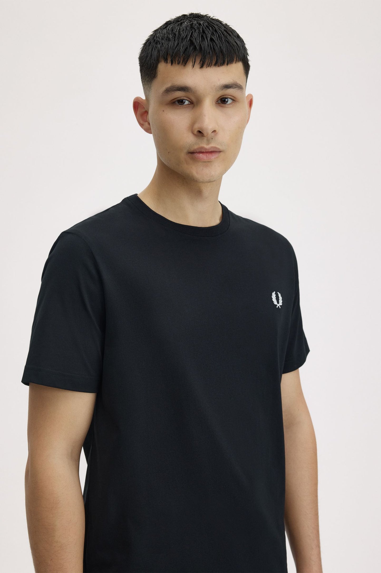 FRED PERRY CREW NECK T SHIRT