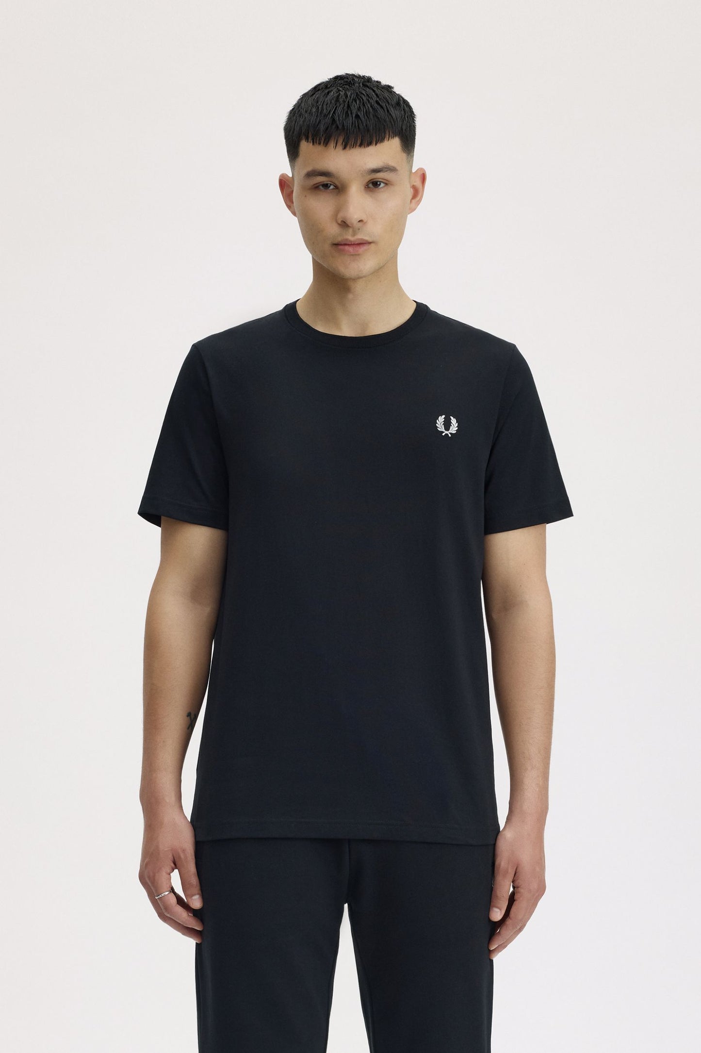 FRED PERRY CREW NECK T SHIRT