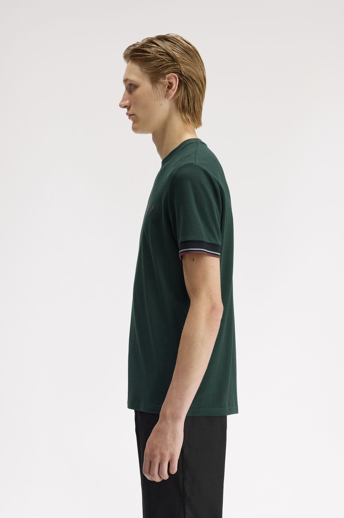 FRED PERRY TWIN TIPPED CUFF T-SHIRT