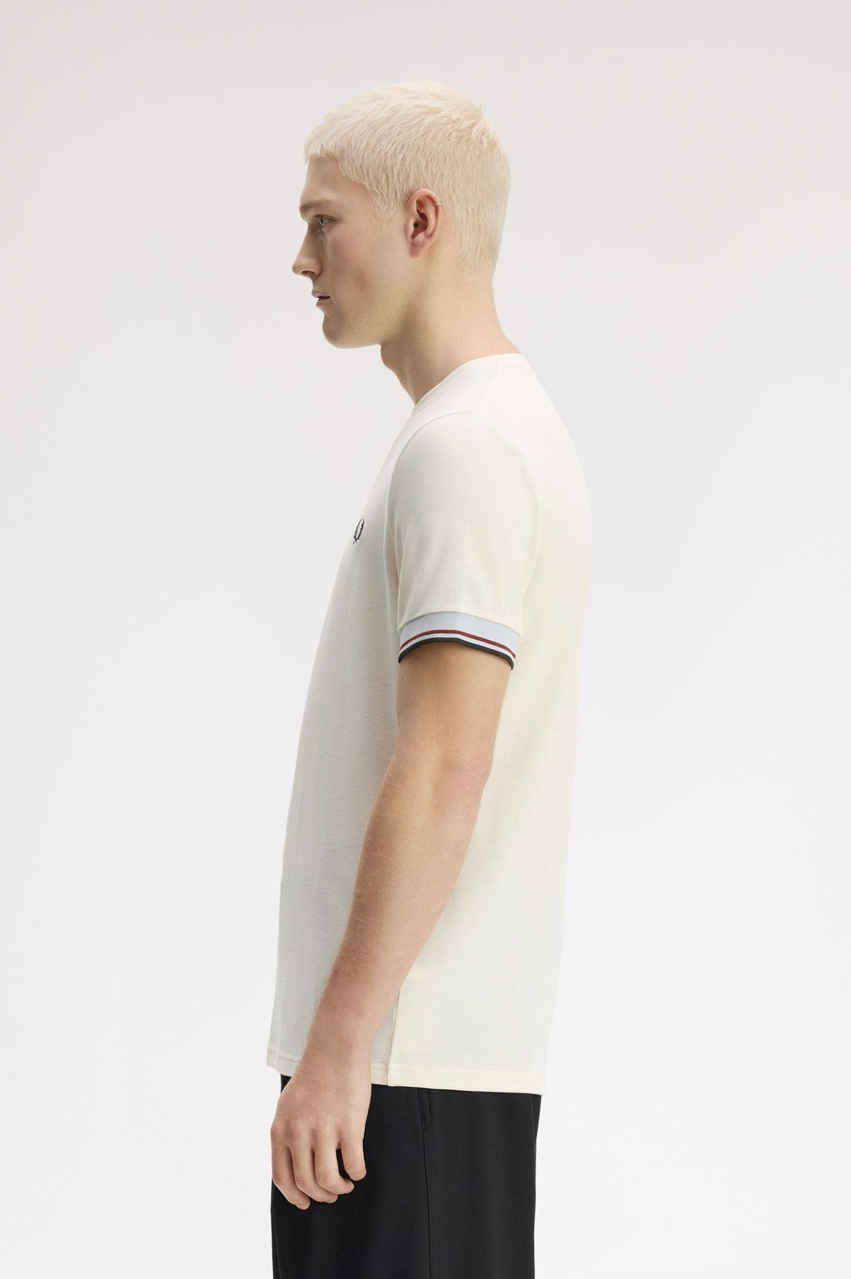 FRED PERRY TWIN TIPPED CUFF T-SHIRT