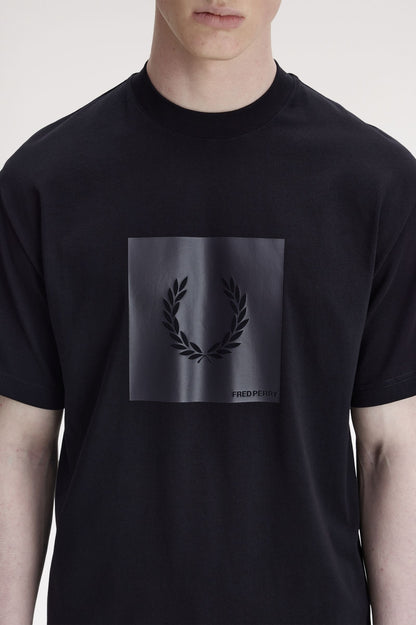 FRED PERRY BOXY GRAPHIC T SHIRT