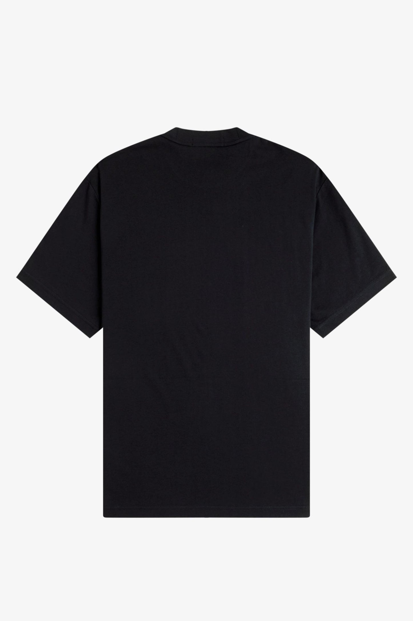 FRED PERRY BOXY GRAPHIC T SHIRT