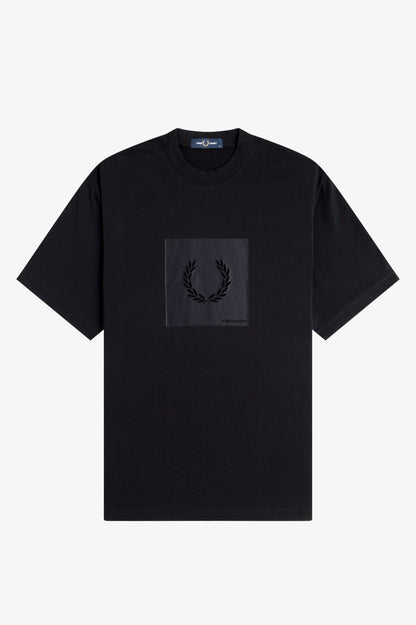 FRED PERRY BOXY GRAPHIC T SHIRT