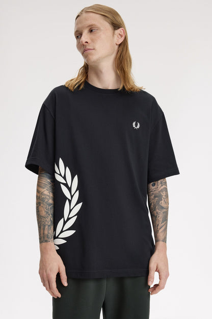 FRED PERRY TEXTURED LAUREL WREATH T SHIRT