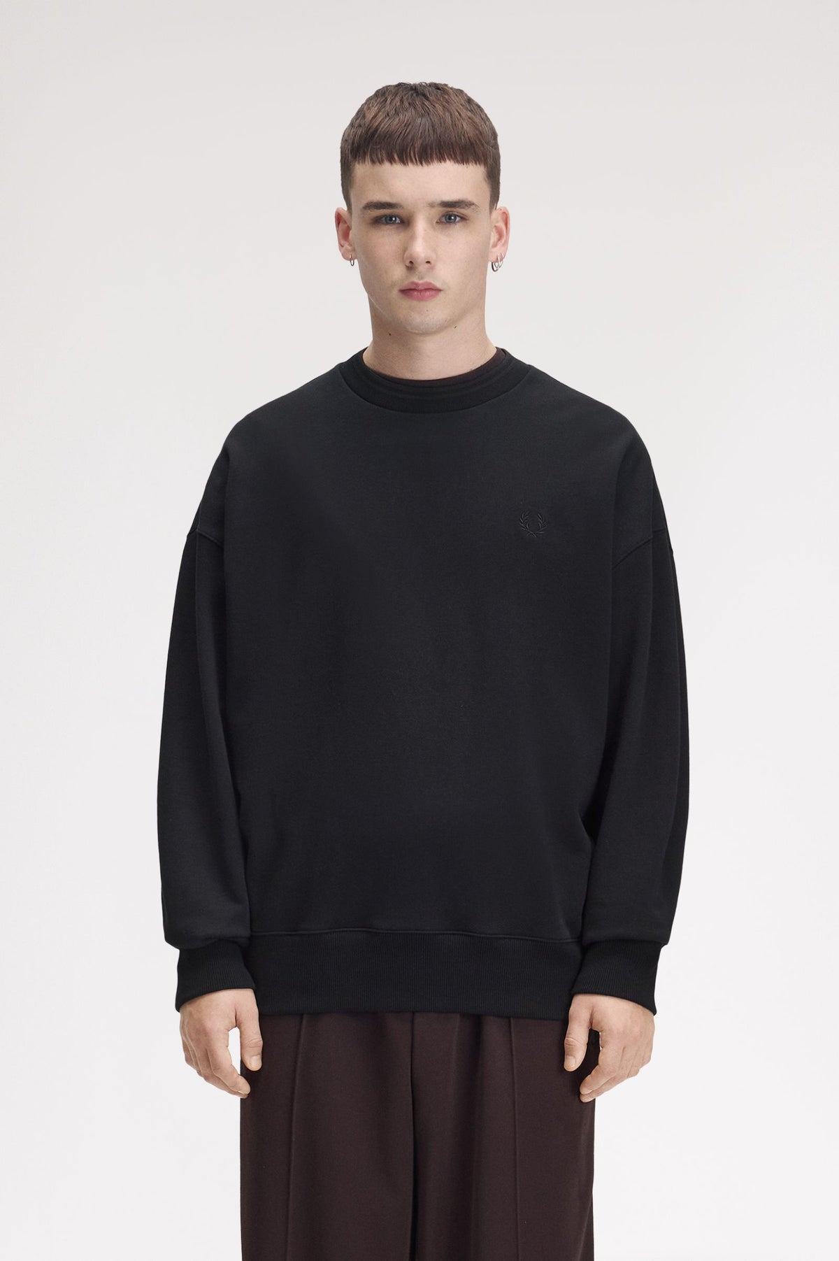 FRED PERRY OVERSIZED TIPPED SWEATSHIRT