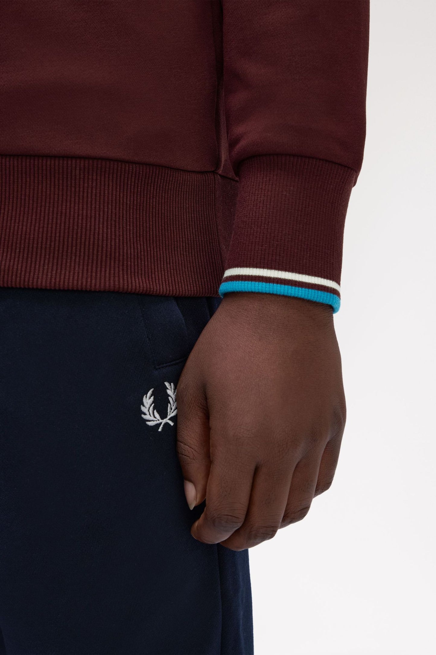 FRED PERRY HALF ZIP SWEATSHIRT