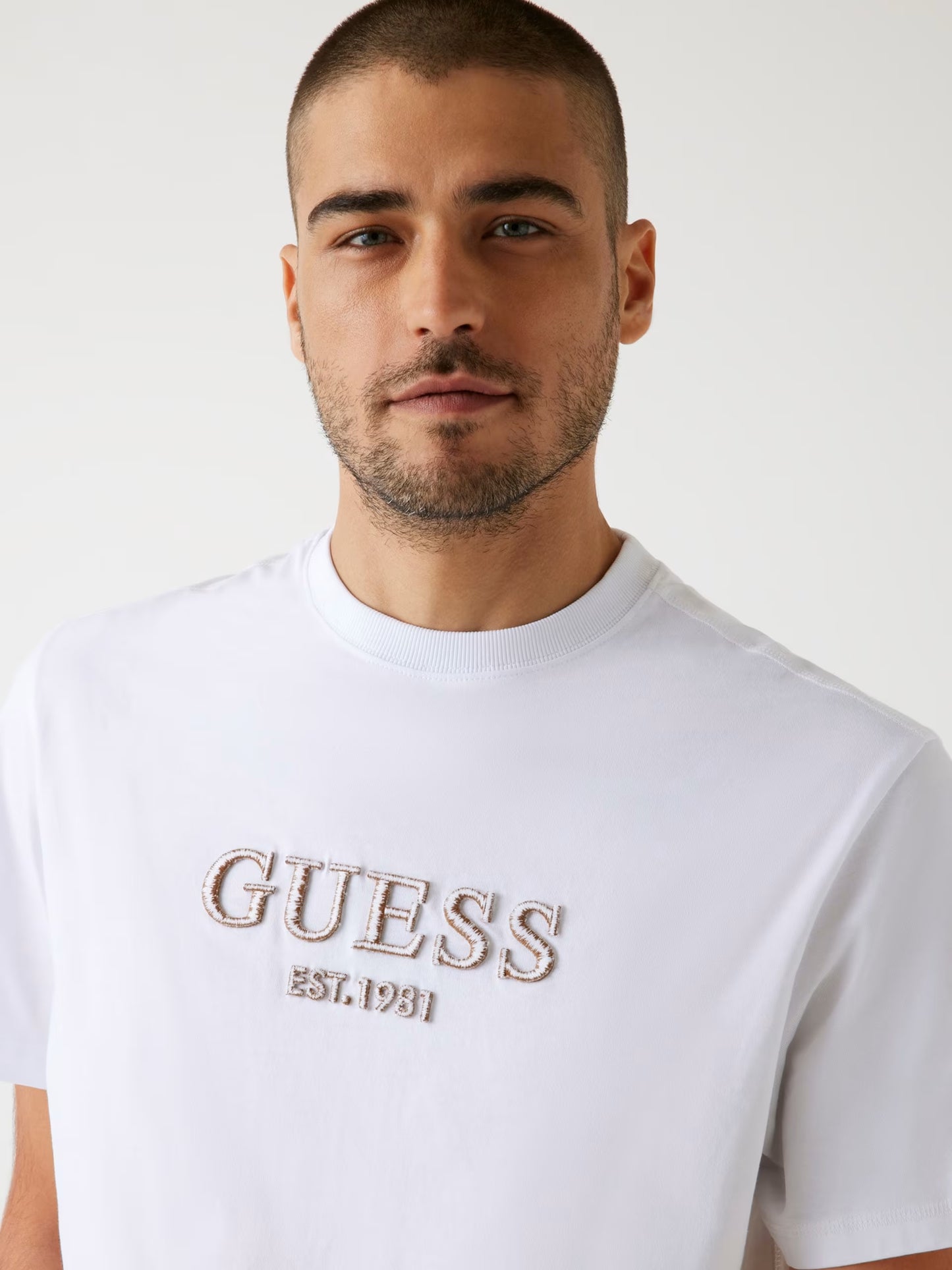 GUEE JEANS EMBROIDERY LOGO T SHIRT