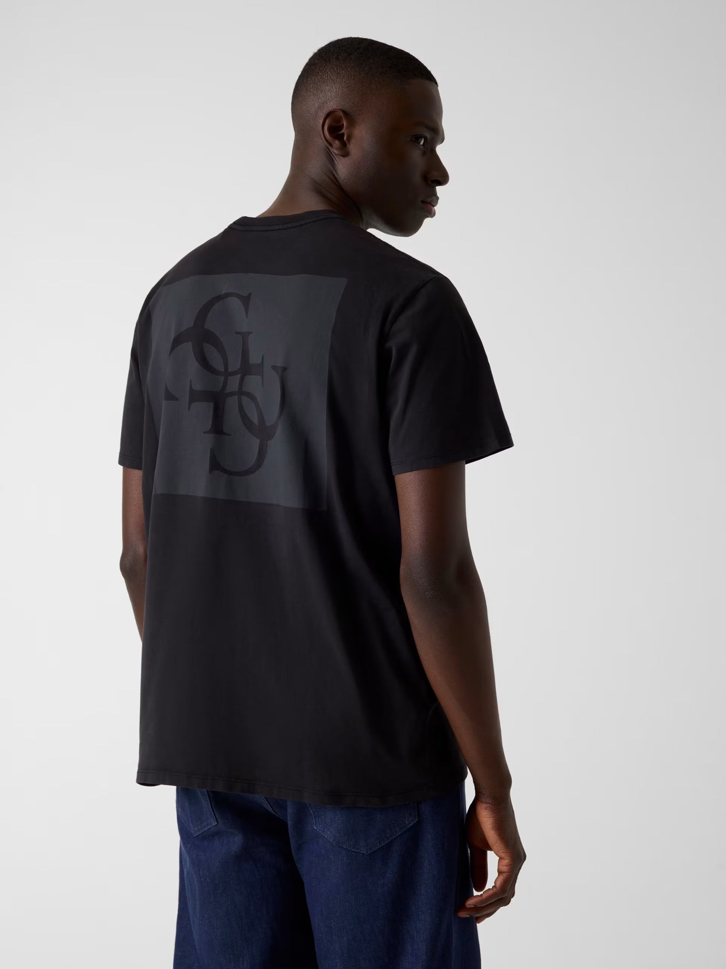 GUESS QUATTRO G BACKPRINT T SHIRT