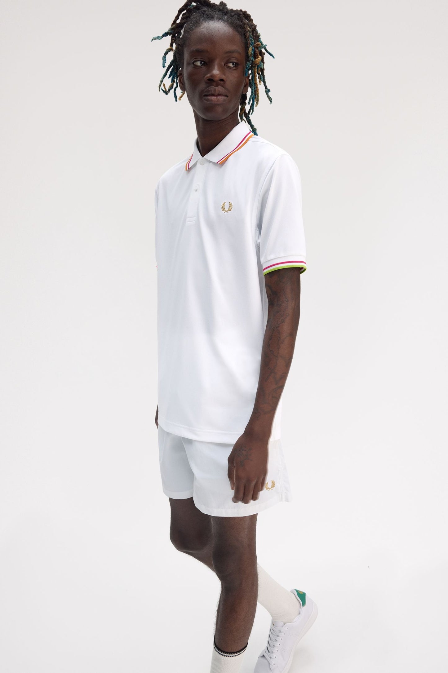 FRED PERRY ON COURT TWIN TIPPED FP SHIRT