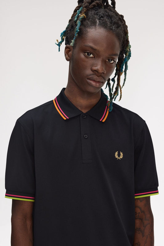 FRED PERRY ON COURT TWIN TIPPED FP SHIRT