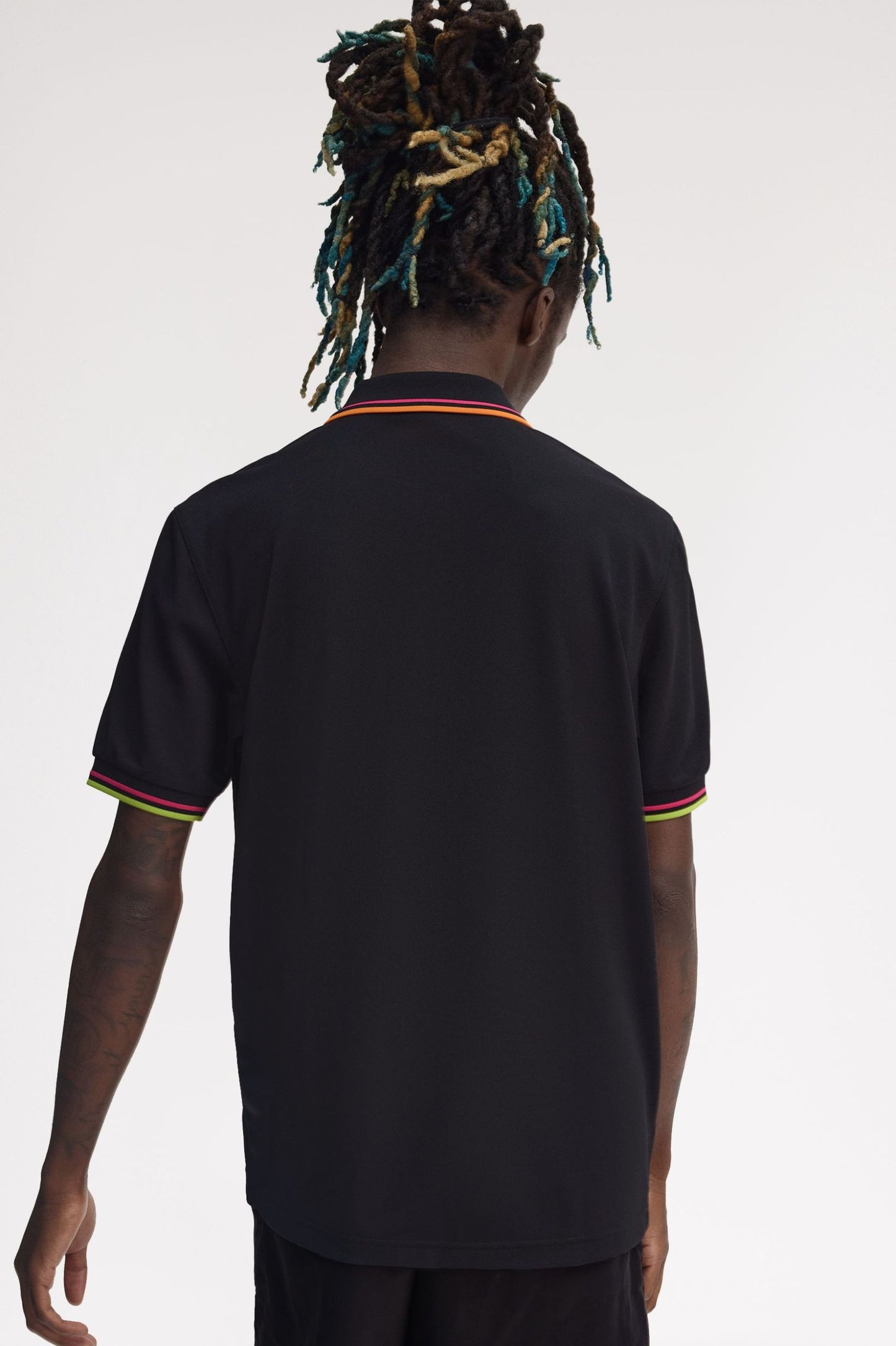 FRED PERRY ON COURT TWIN TIPPED FP SHIRT
