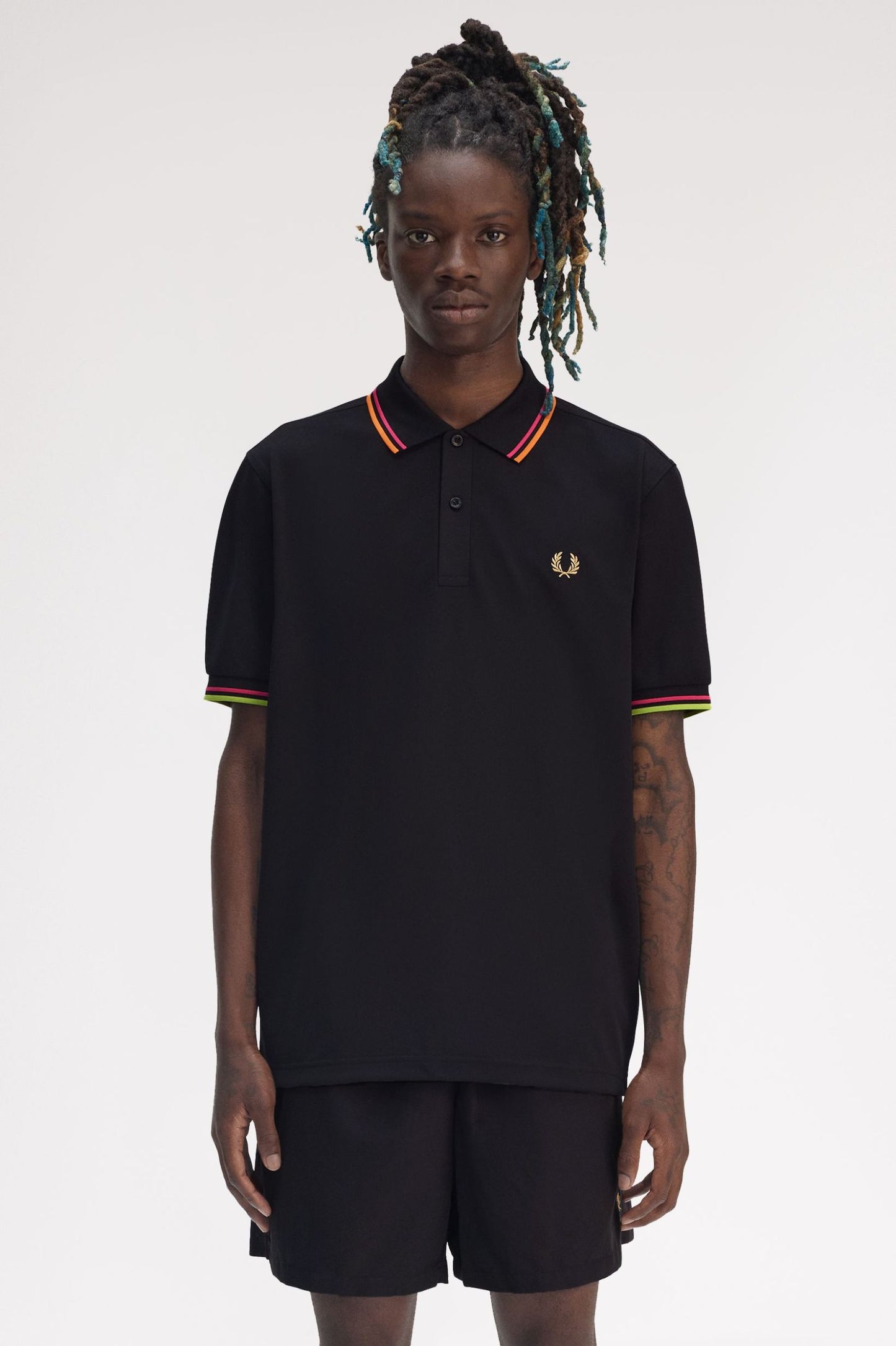 FRED PERRY ON COURT TWIN TIPPED FP SHIRT