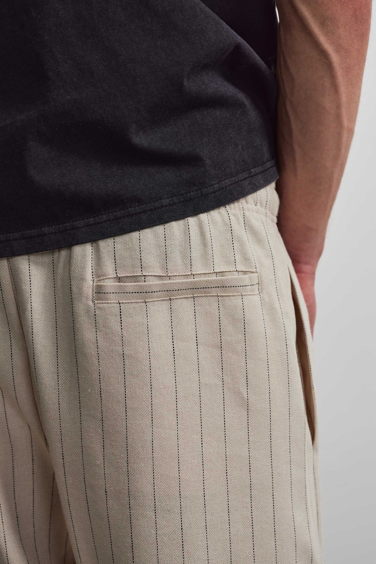 PEGADOR KENMARE PINSTRIPE SHORTS